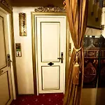 Sultan Tugra Ξενοδοχείο 4*