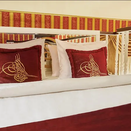 Sultan Tugra Istambul